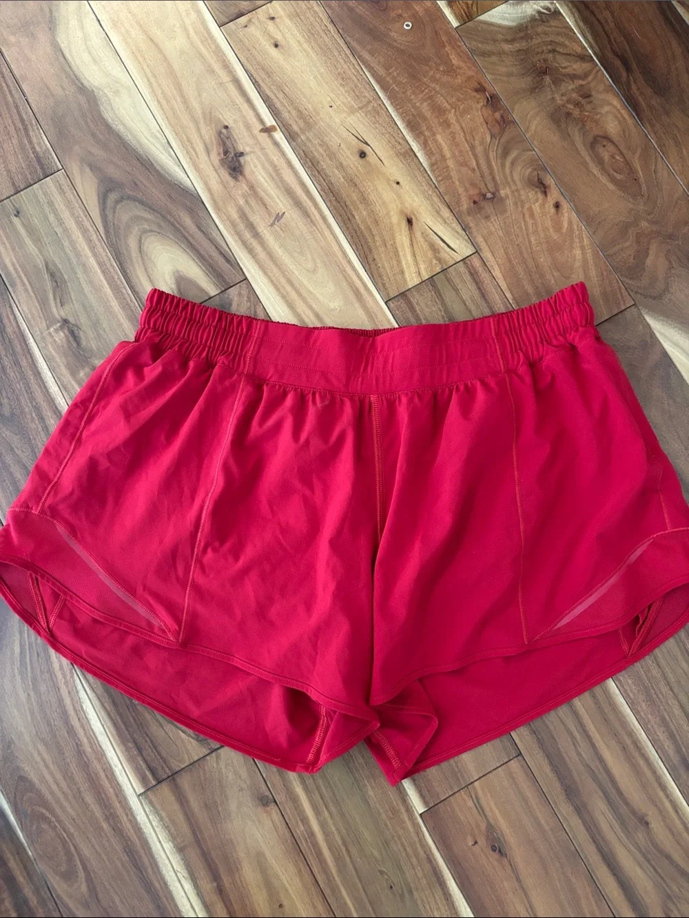 Lululemon Athletica Womens Red Hotty Hots
